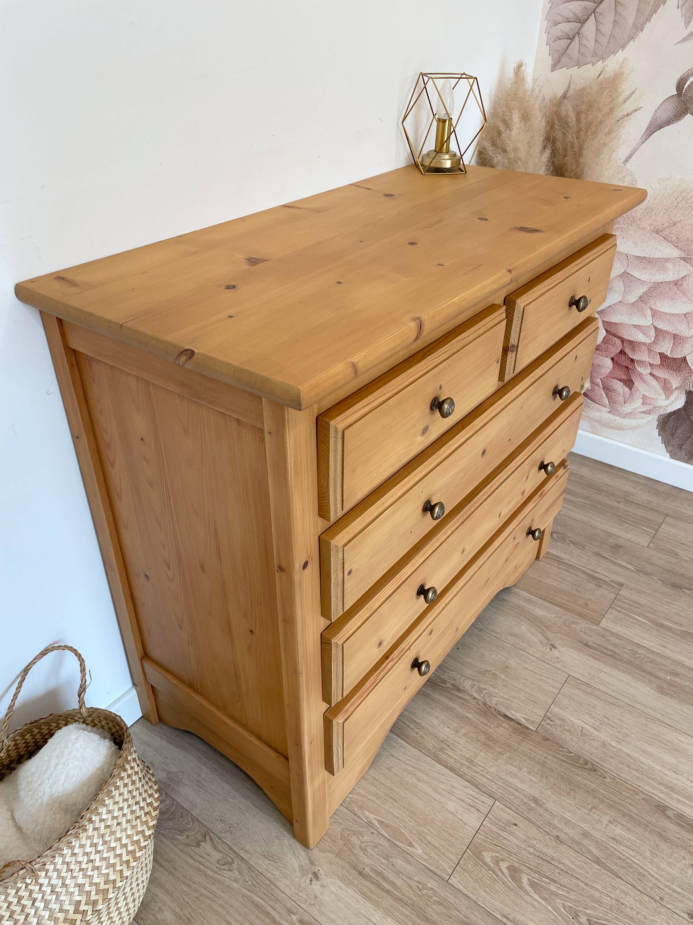 Commode en pin massif - esprit campagne chic