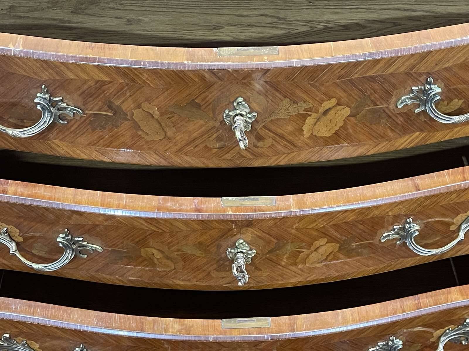 Louis XV style chest of drawers in rosewood, oak and marble top, made in the 70s