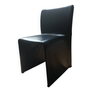 Chaise «  glove » molteni & co. / cuir noir