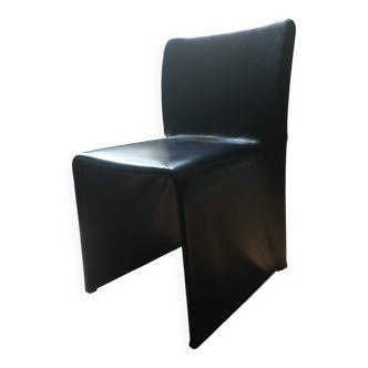 "glove" chair molteni & co. / black leather