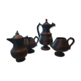 Terracotta pourer