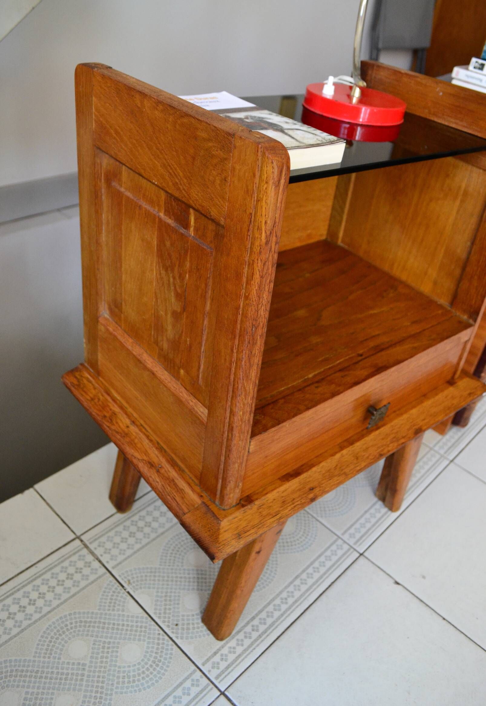 Compass foot bedside table in oak and opaline glass