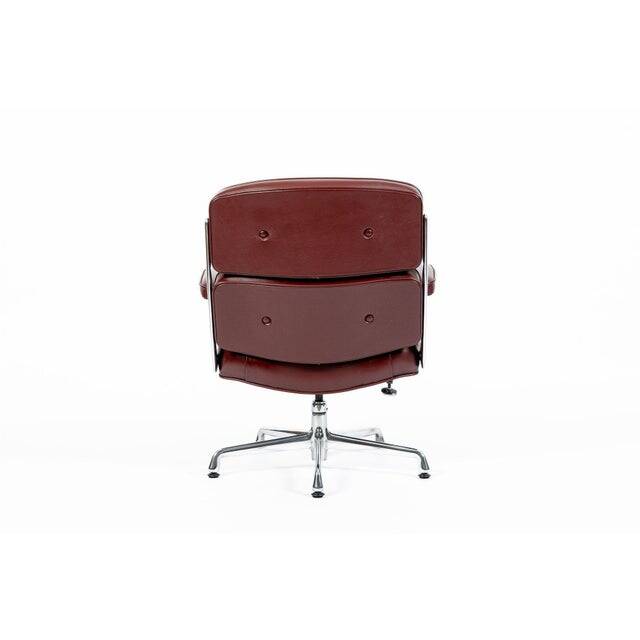 Eames Time Life Lobby office chair in red leather by Charles and Ray.