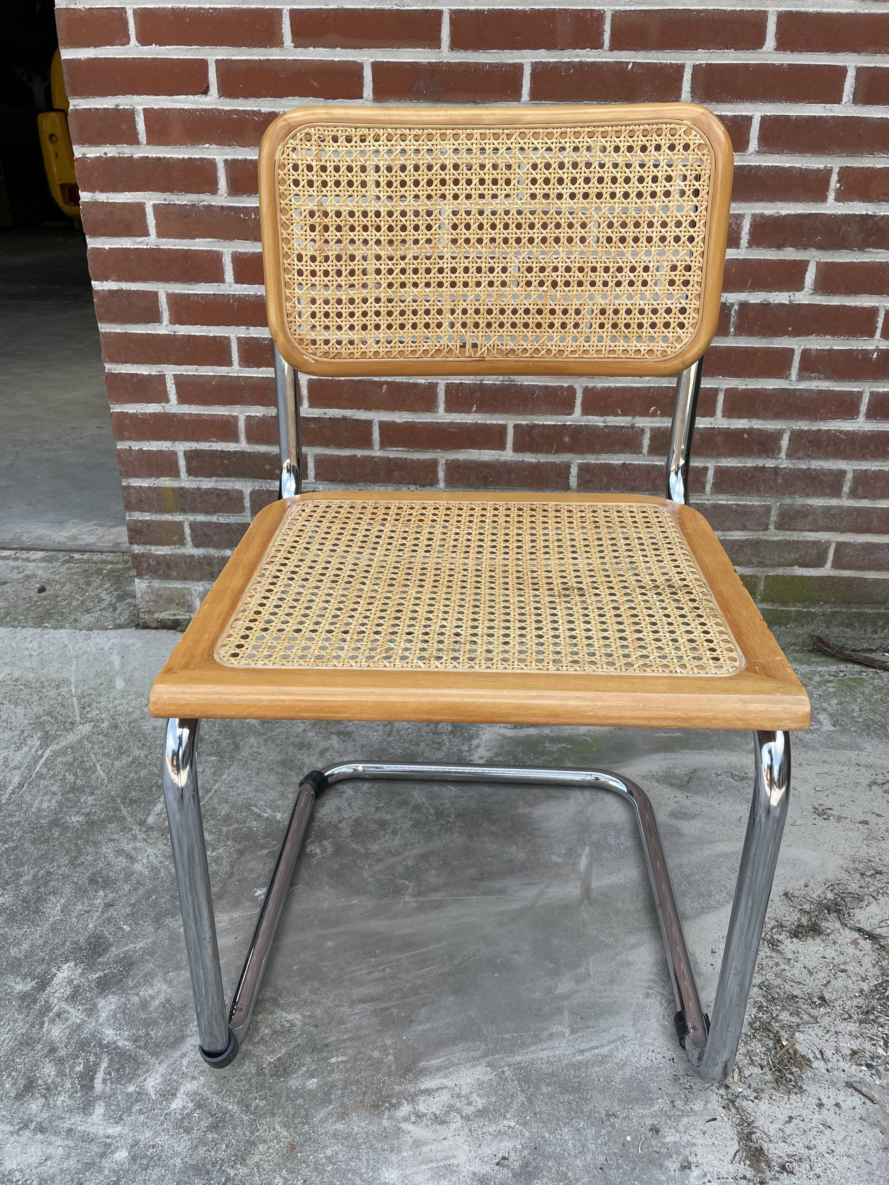 Cesca chair b32 model design Marcel Breuer