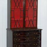 George III Library Thomas Chippendale in Hardwood on Serpentine Chest of Drawers