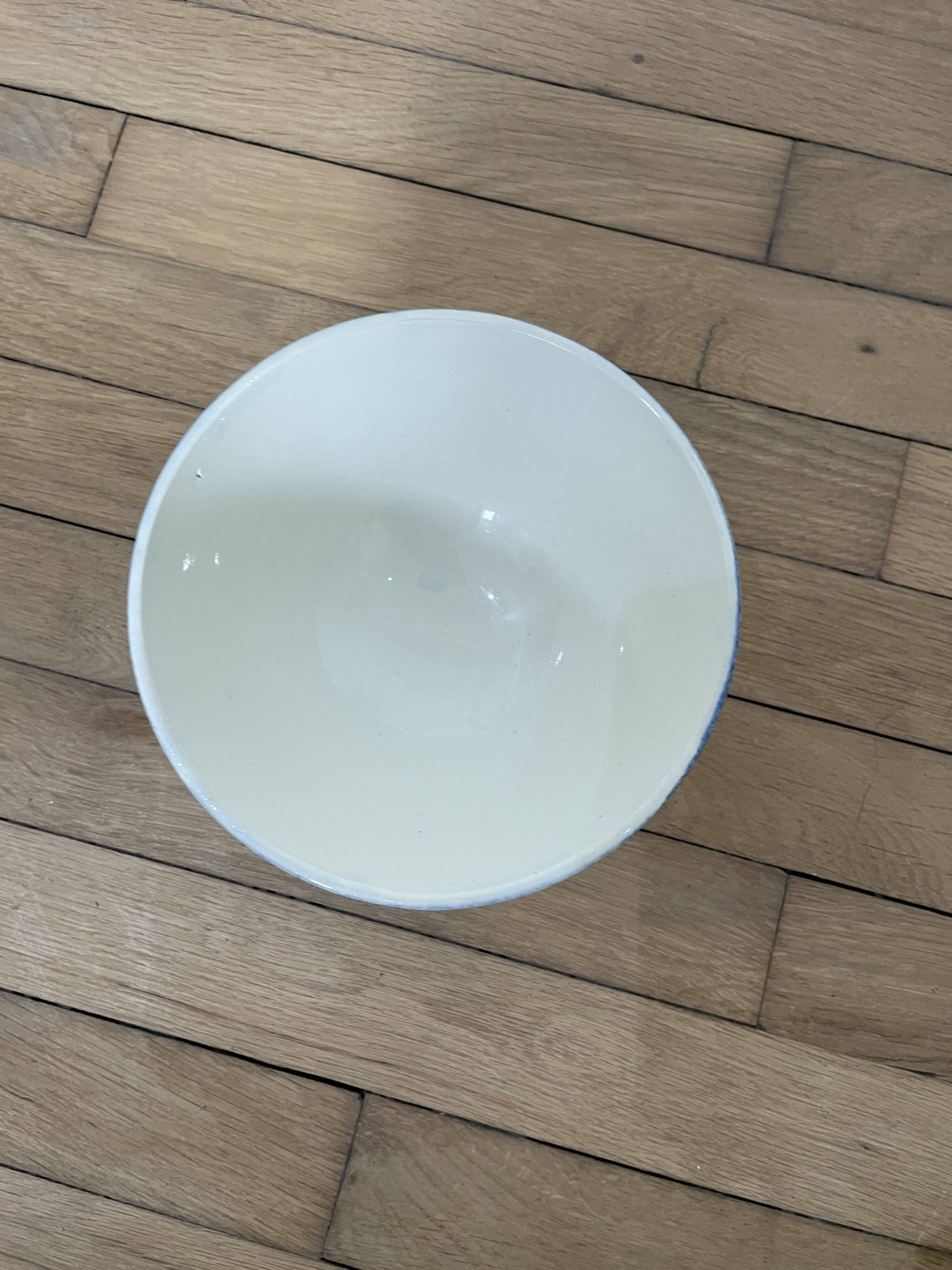 Digoin Mary Lou model bowl on pedestal 251005