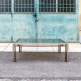 Table basse en acier et laiton, avec décorations en plexiglas coloré Italie années 70