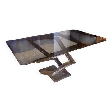 Iron flower table by Maurice Barilone for Roche Bobois