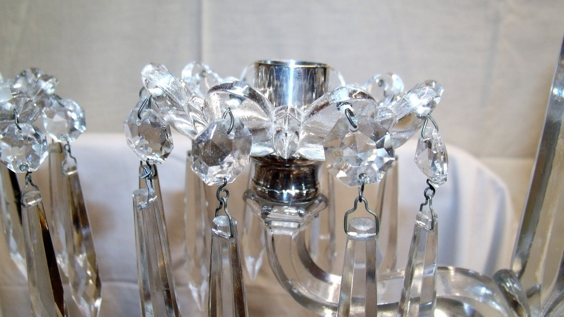 Pair of girandoles chandeliers to pendants