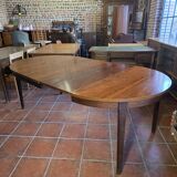 Scandinavian extendable table in rosewood from the 1960s.