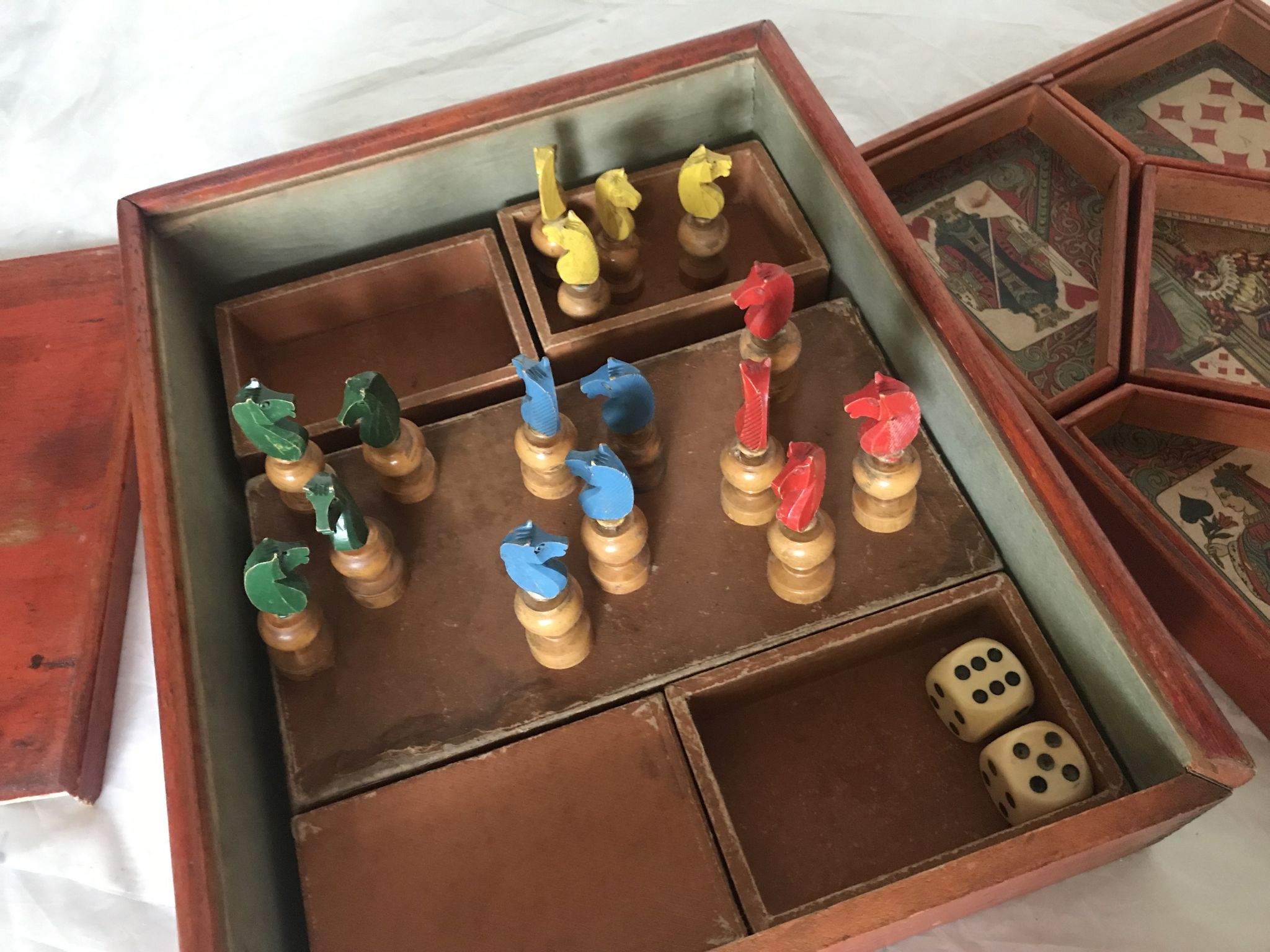 Jeu de nain jaune années 40