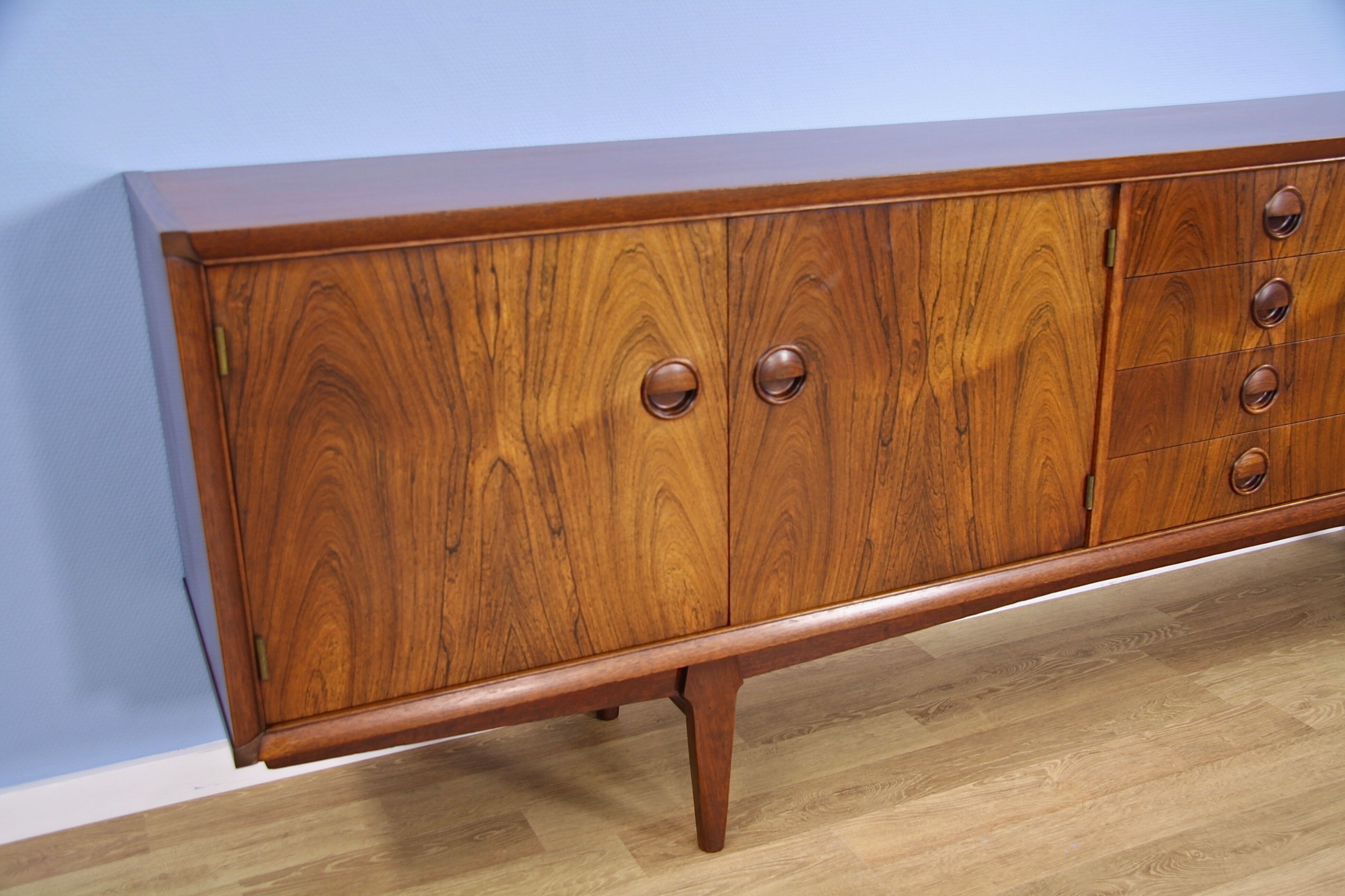 Enfilade XL hollandais en palissandre par William Watting pour Fristho, années 1960