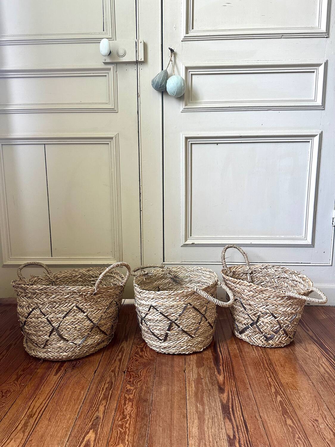 Lot of 3 old baskets