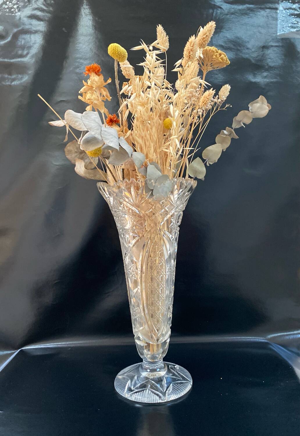 Large cut crystal vase - H35 cm