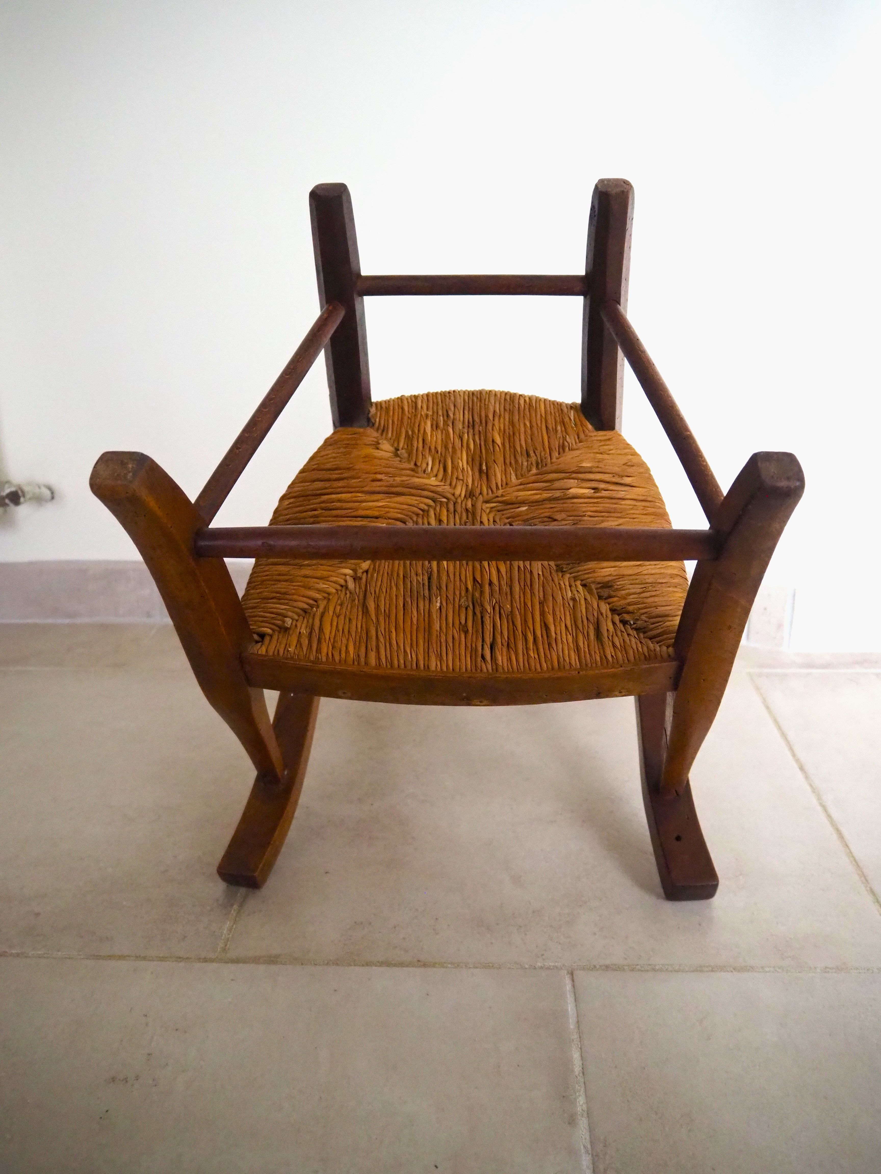 Ancien fauteuil de coiffeur pour enfant