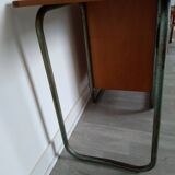 Bureau en bois et métal