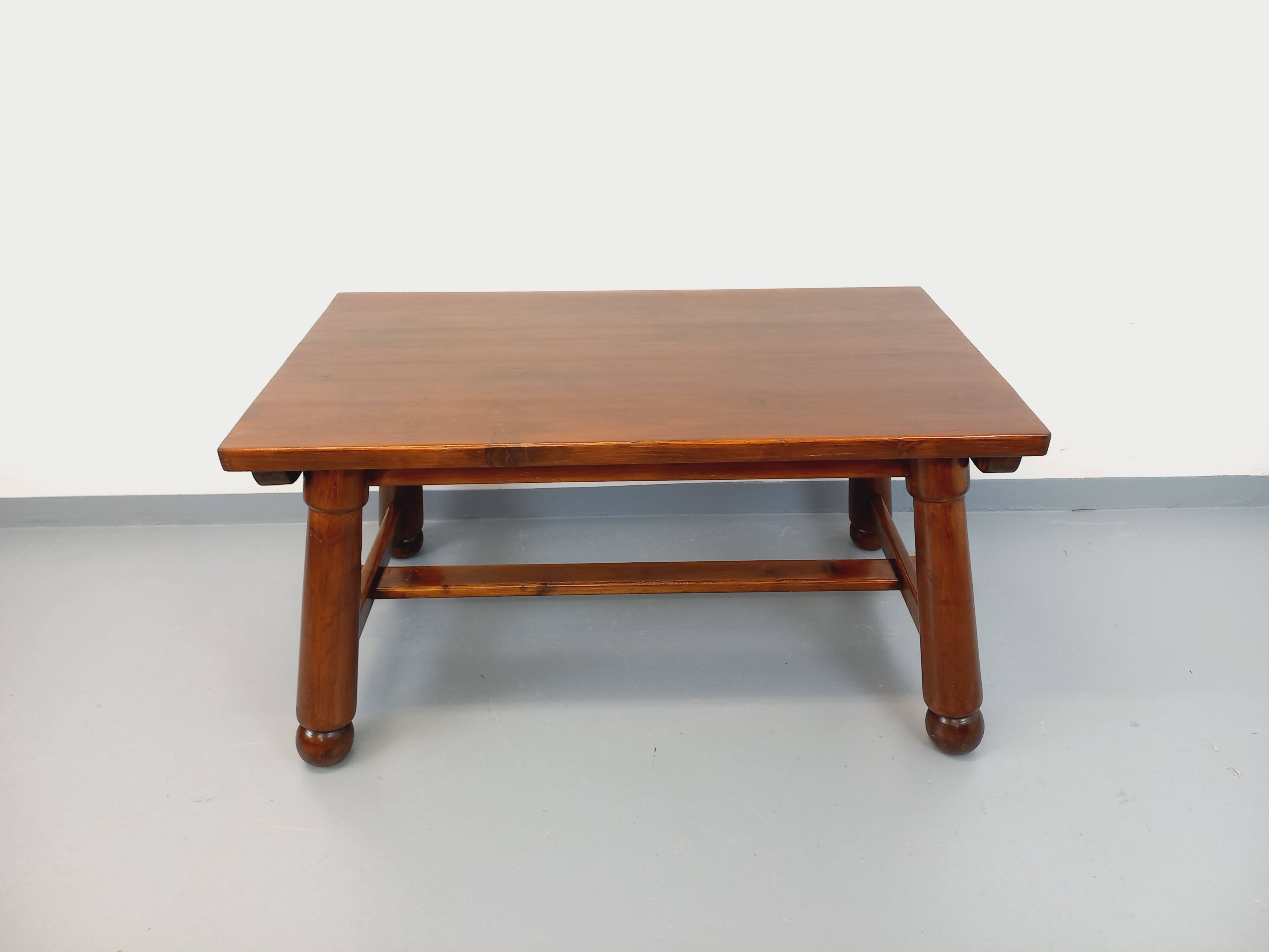 Brutalist rectangular dining table by Georges Robert in pine wood.