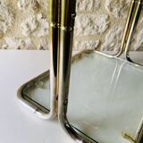 Table d'appoint en verre et laiton avec porte revues, circa 1970