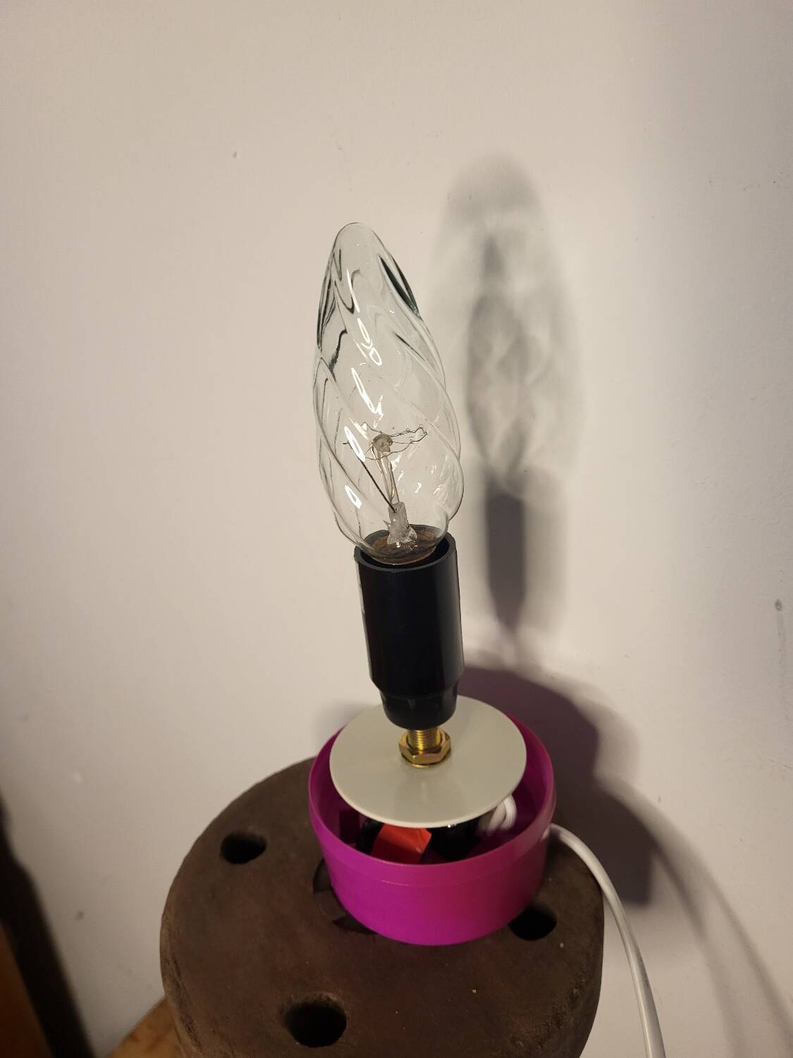 Bowling pin lamp