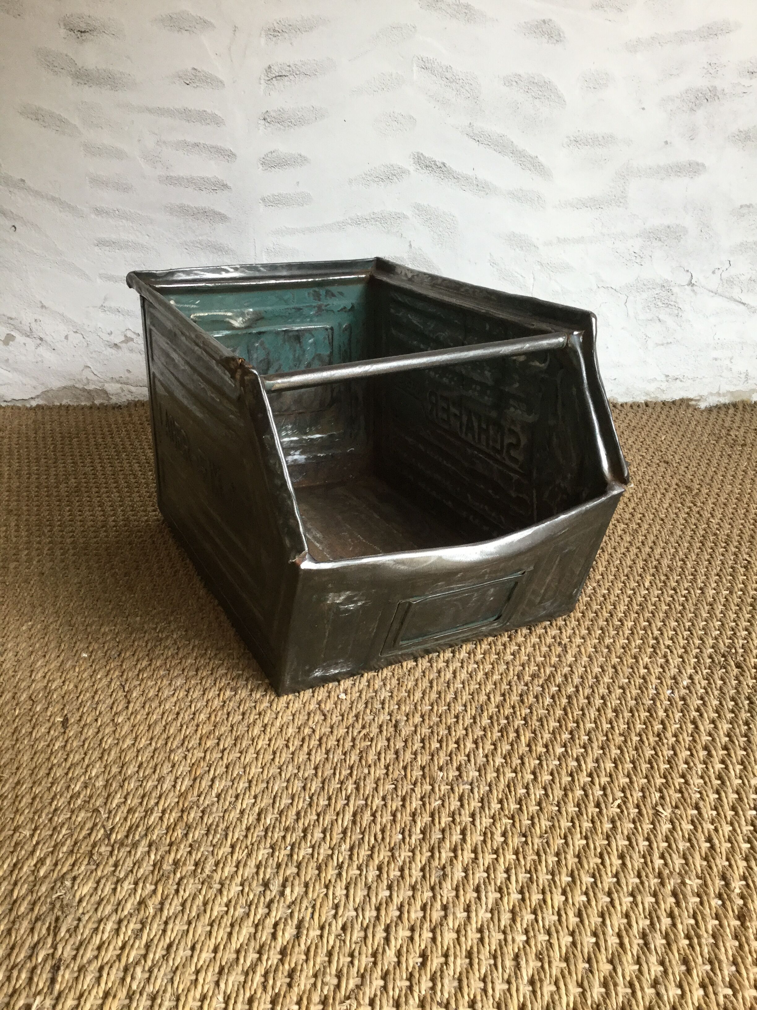 Schafer industrial metal case