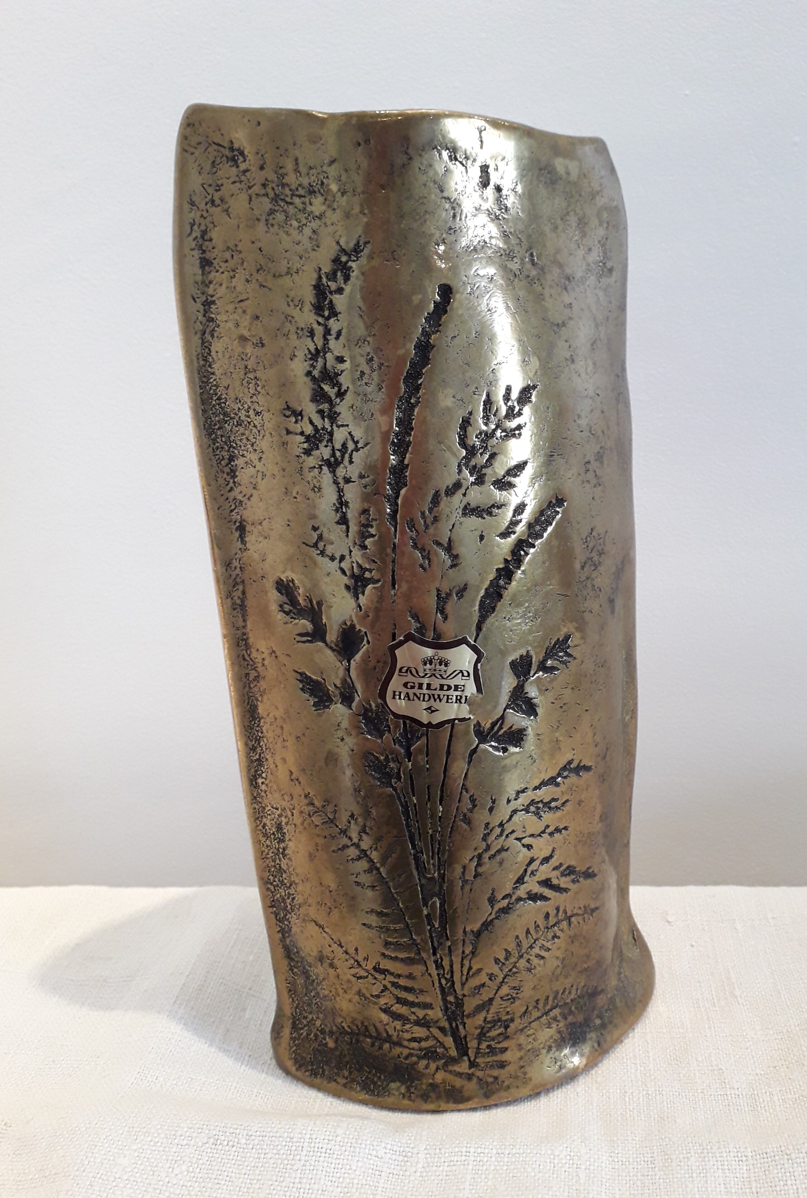 Vintage Gilde Handwerk brass vase