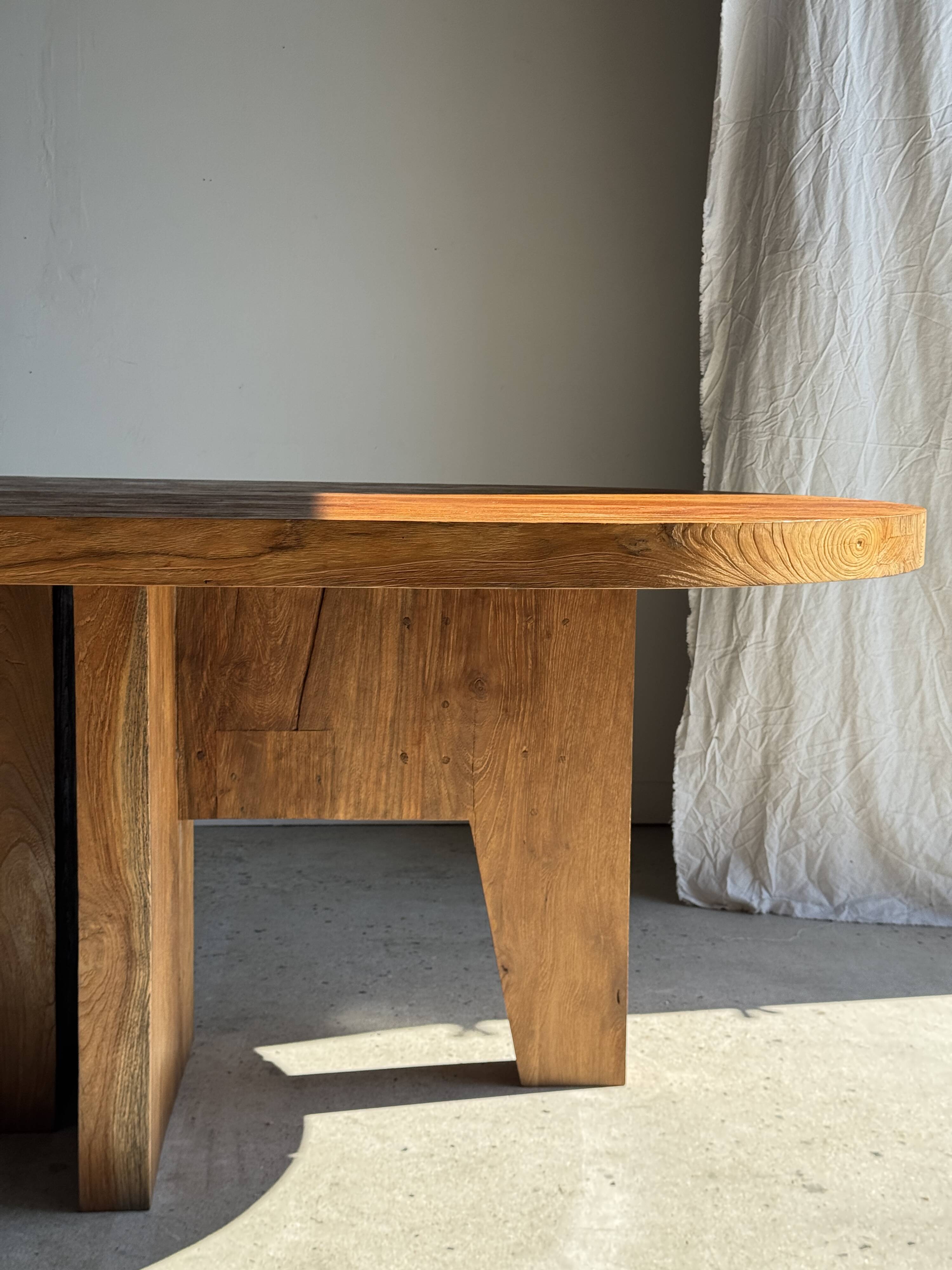 Immense solid teak table 2.10m x 1m