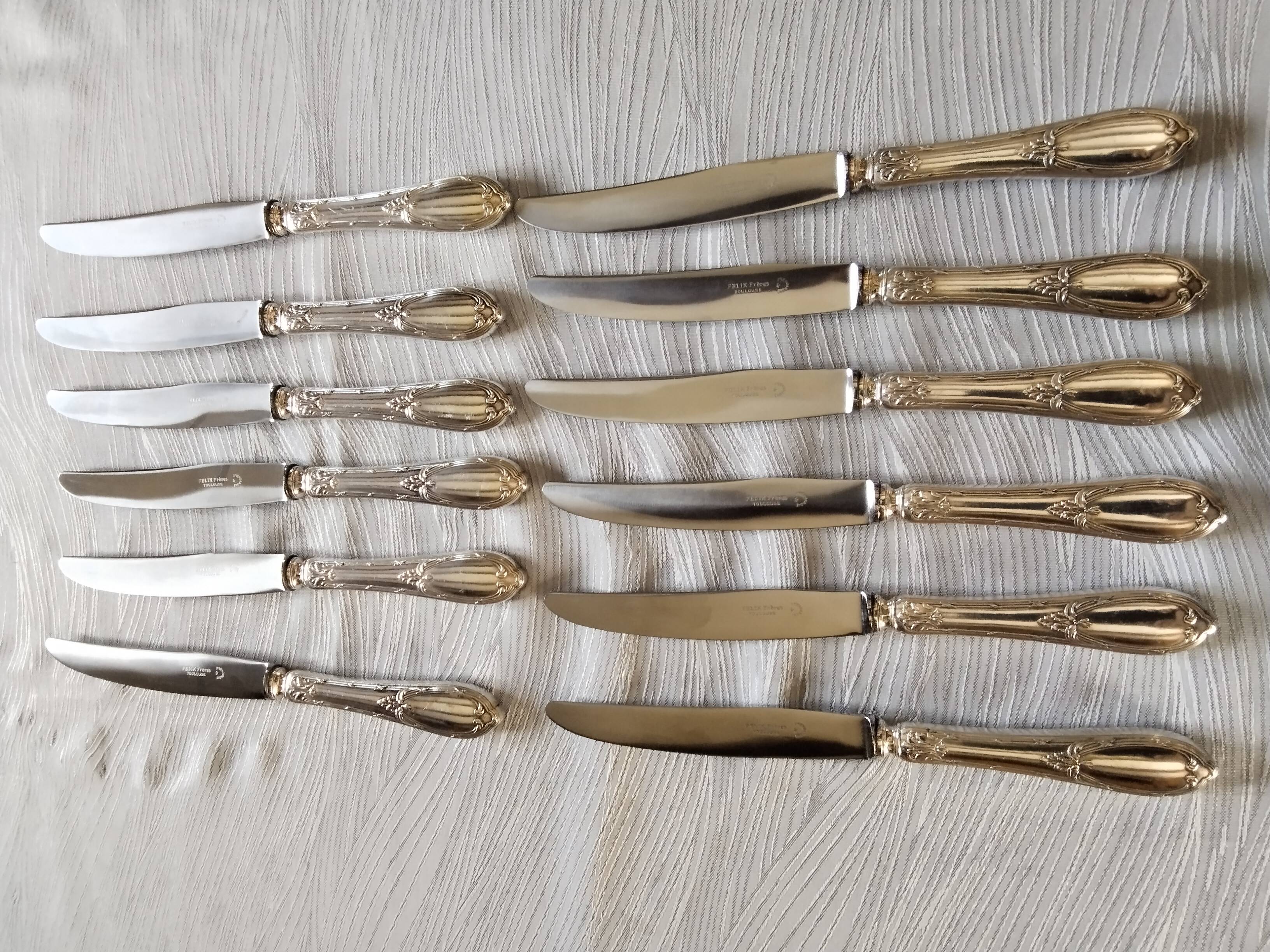 12 silver-plated metal knives by Félix Frères