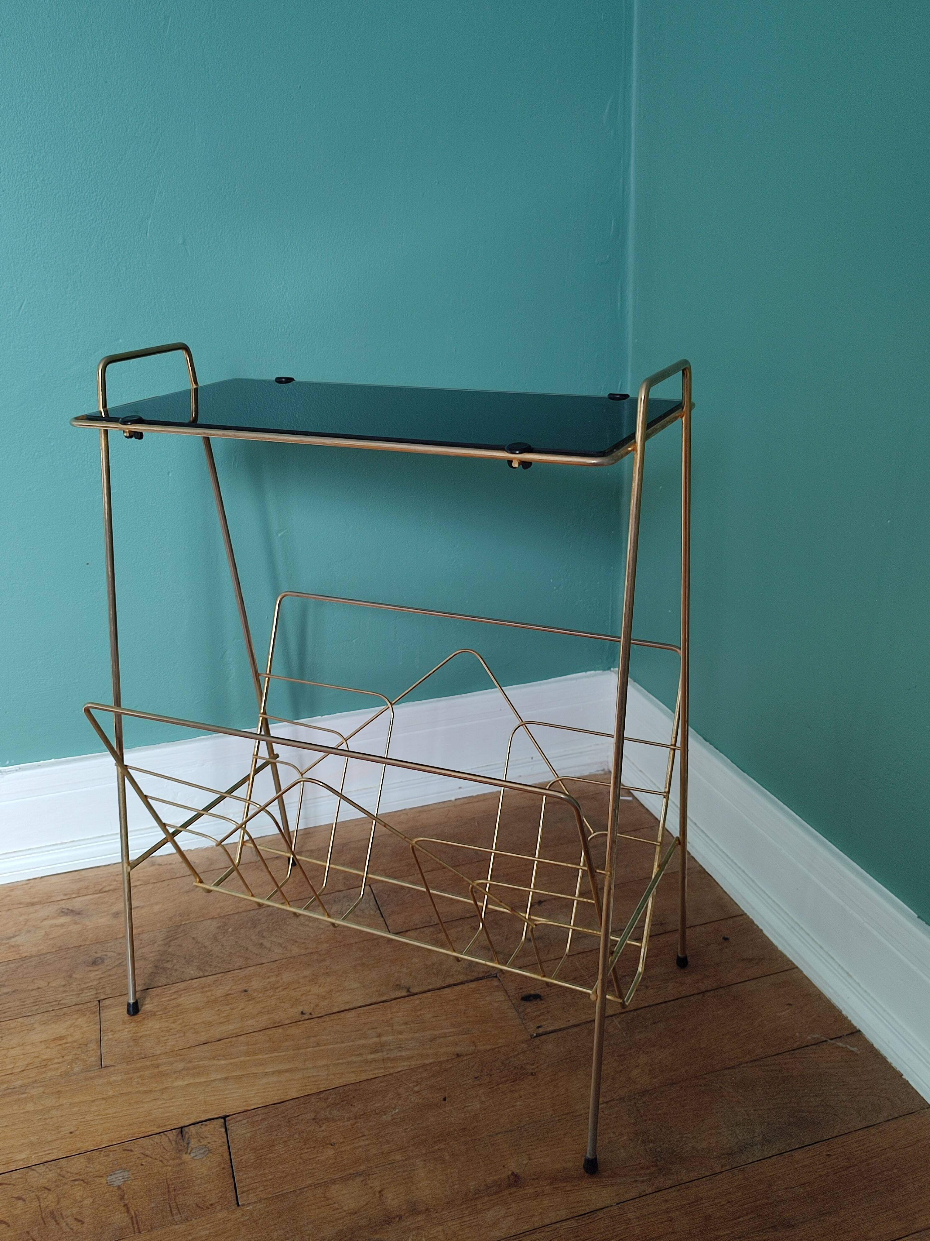 Porte revue avec sa tablette des années 60-70