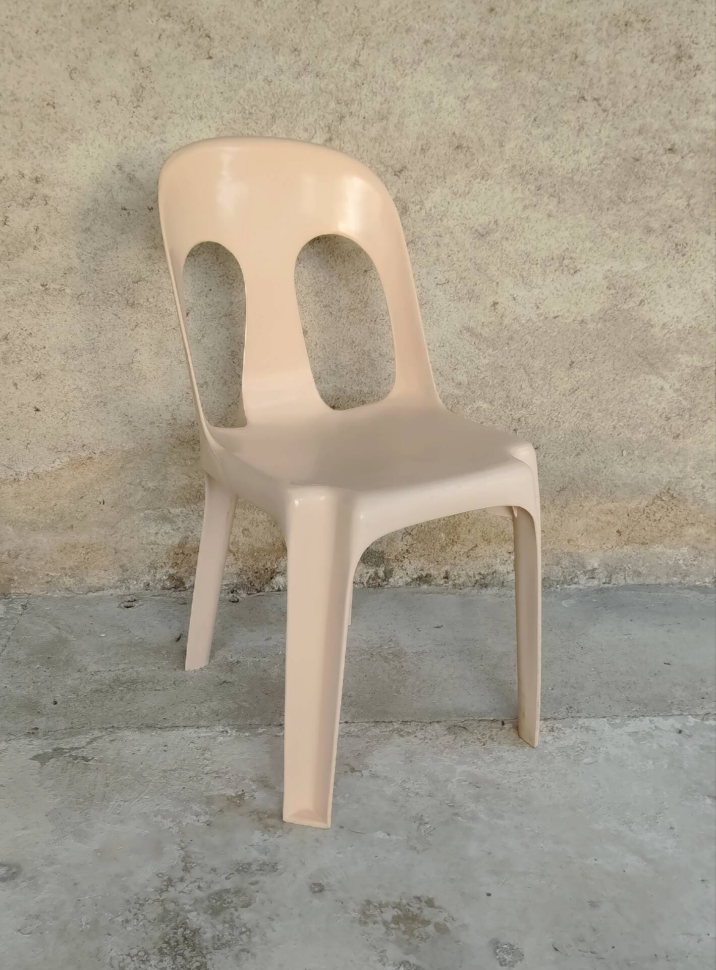 Mono-bloc chair design by Henry Massonnet for Stamp - 80s
