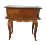 Table with rounded lines