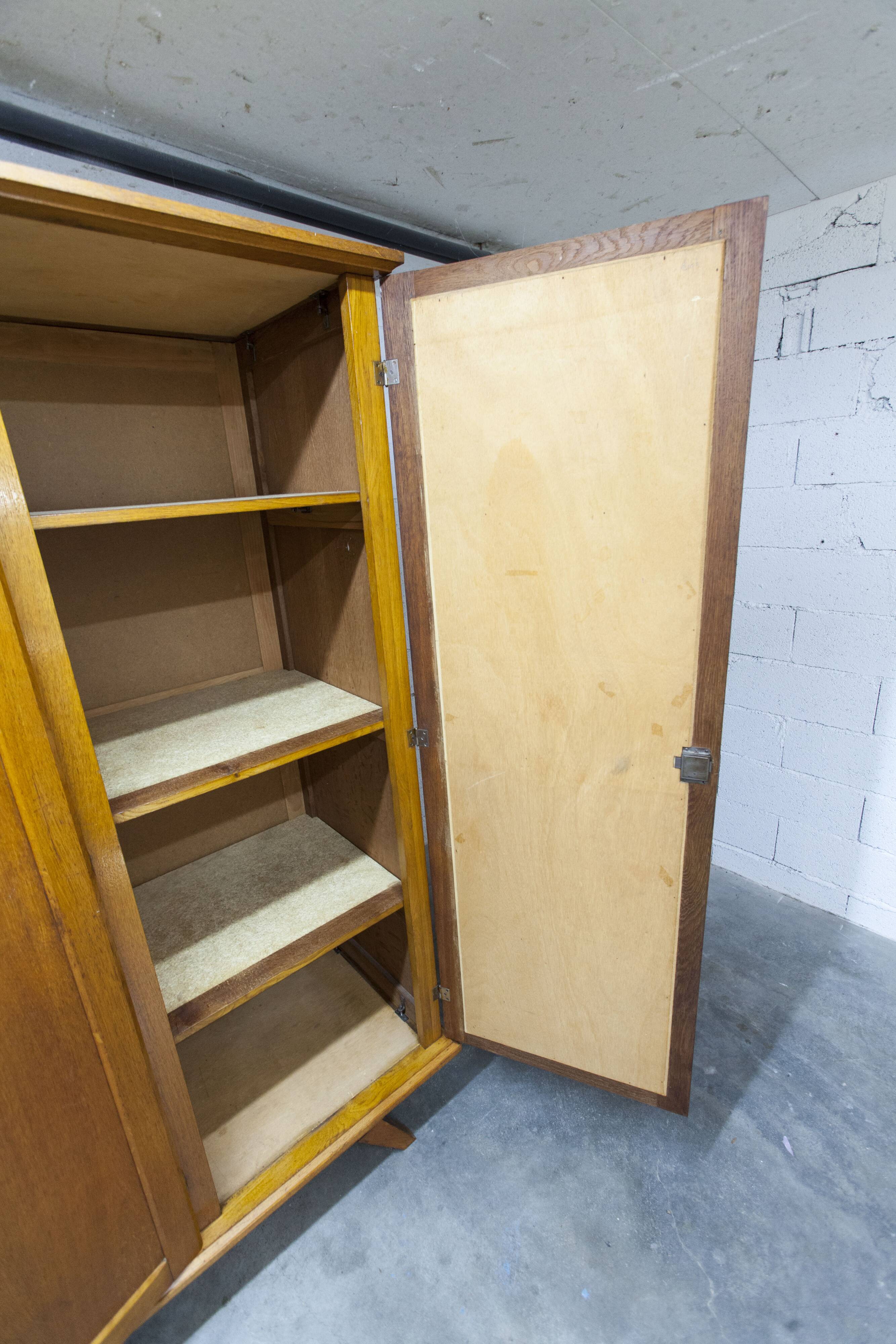 French wardrobe with tapered legs, 3 doors, 120cm hanging rail, new.