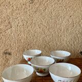 Set of 5 porcelain bowls