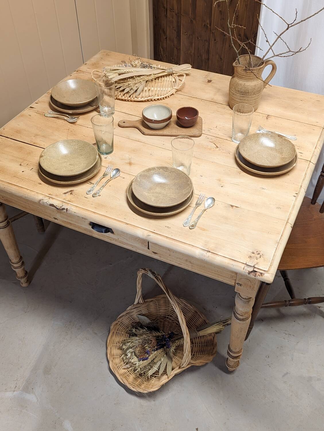 Table à manger 4/6 personnes