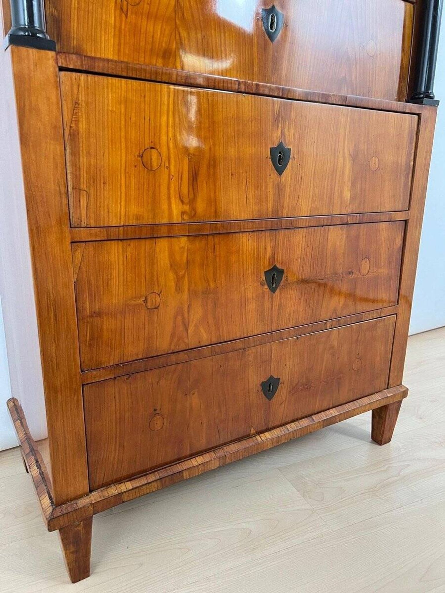 Biedermeier Chiffonier in Cherry Veneer, South Germany, 1830s