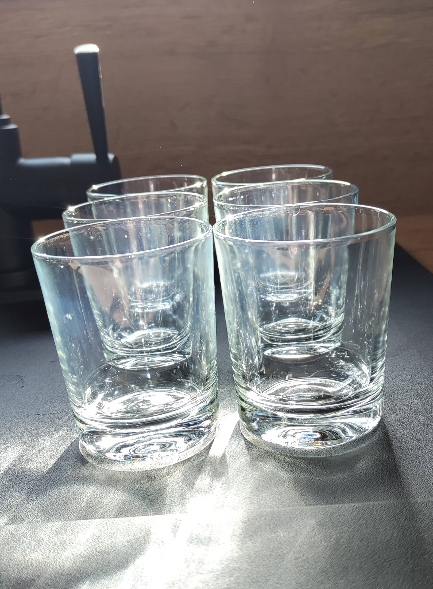 12 carafes of approximately 10 cl