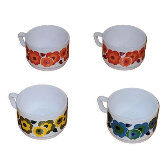 4 Arcopal Lotus espresso cups vintage