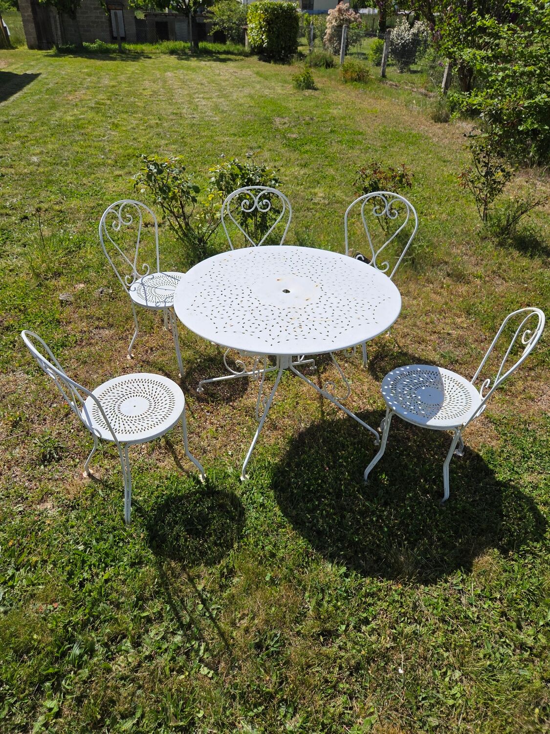 Salon de jardin en fer forgé mid-century