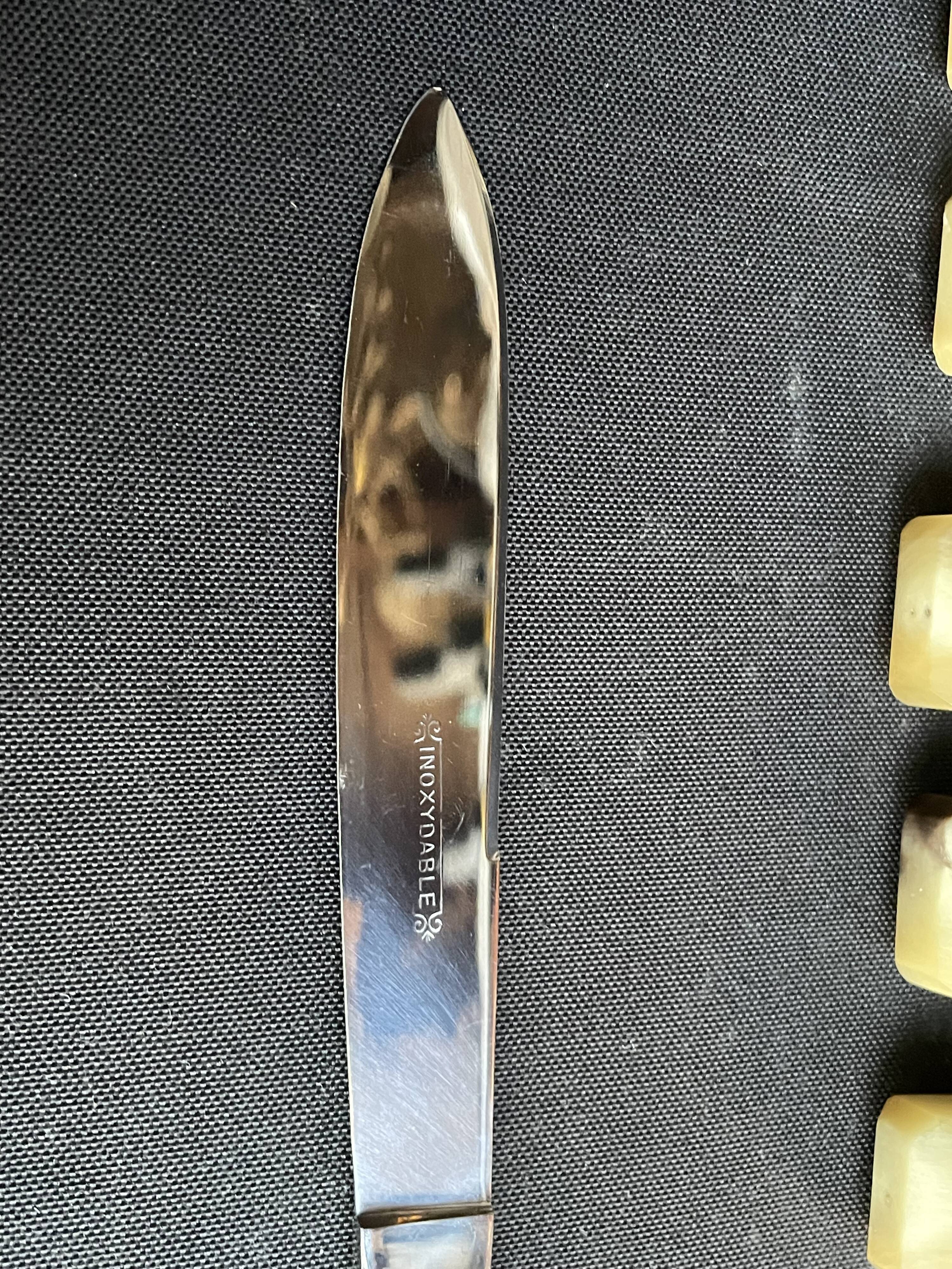 Box of 12 large and 12 small horn handle knives – Art Deco