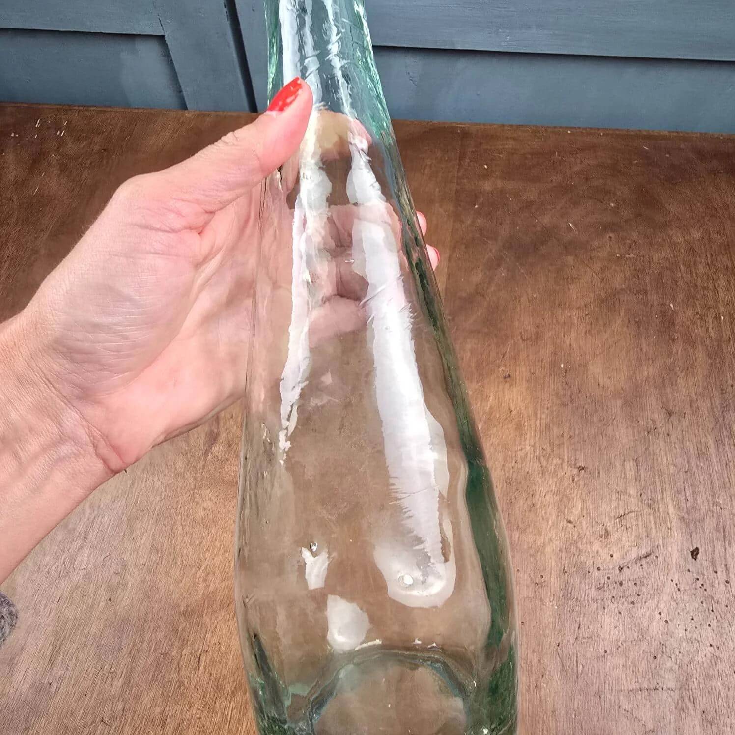 Large vintage ribbed glass soliflore – Transparent vase