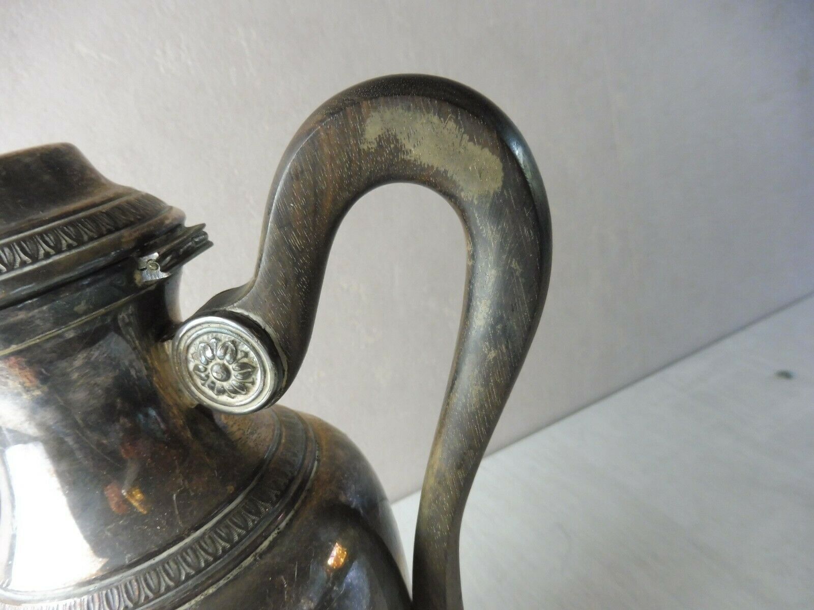Old tripod coffee maker, silver metal 