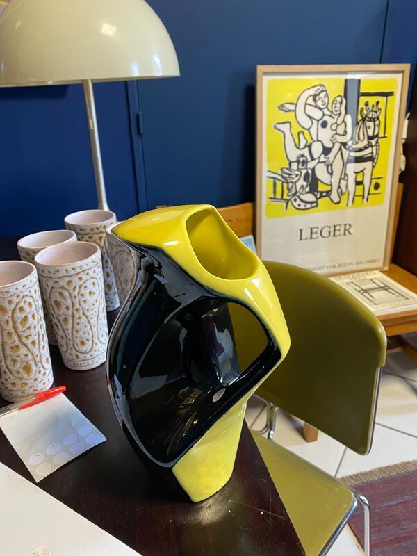 Pichet noir et jaune Ceramidi