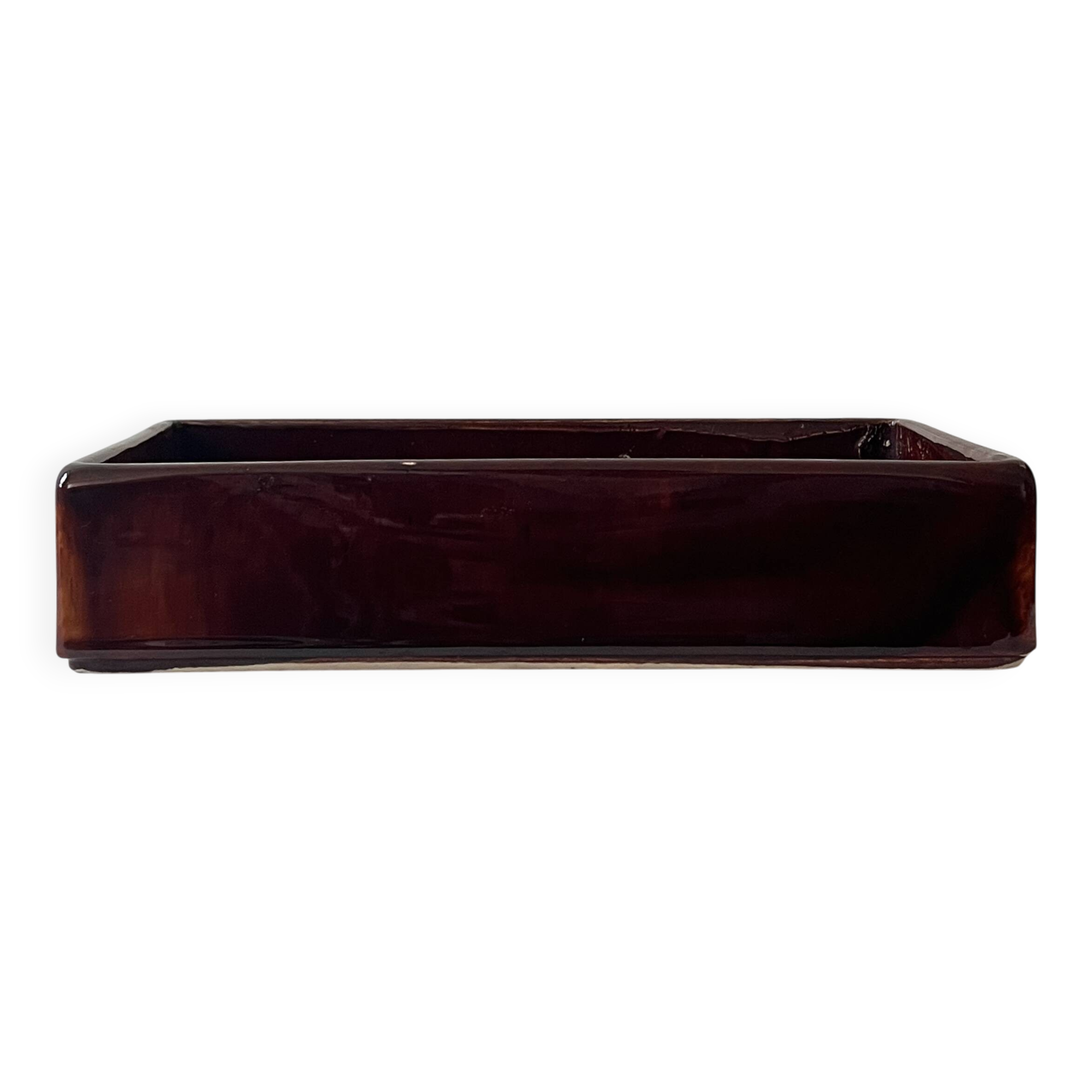 Bordeaux ceramic enamelled vide poche by Dutch artist A. Reuver, numbered.