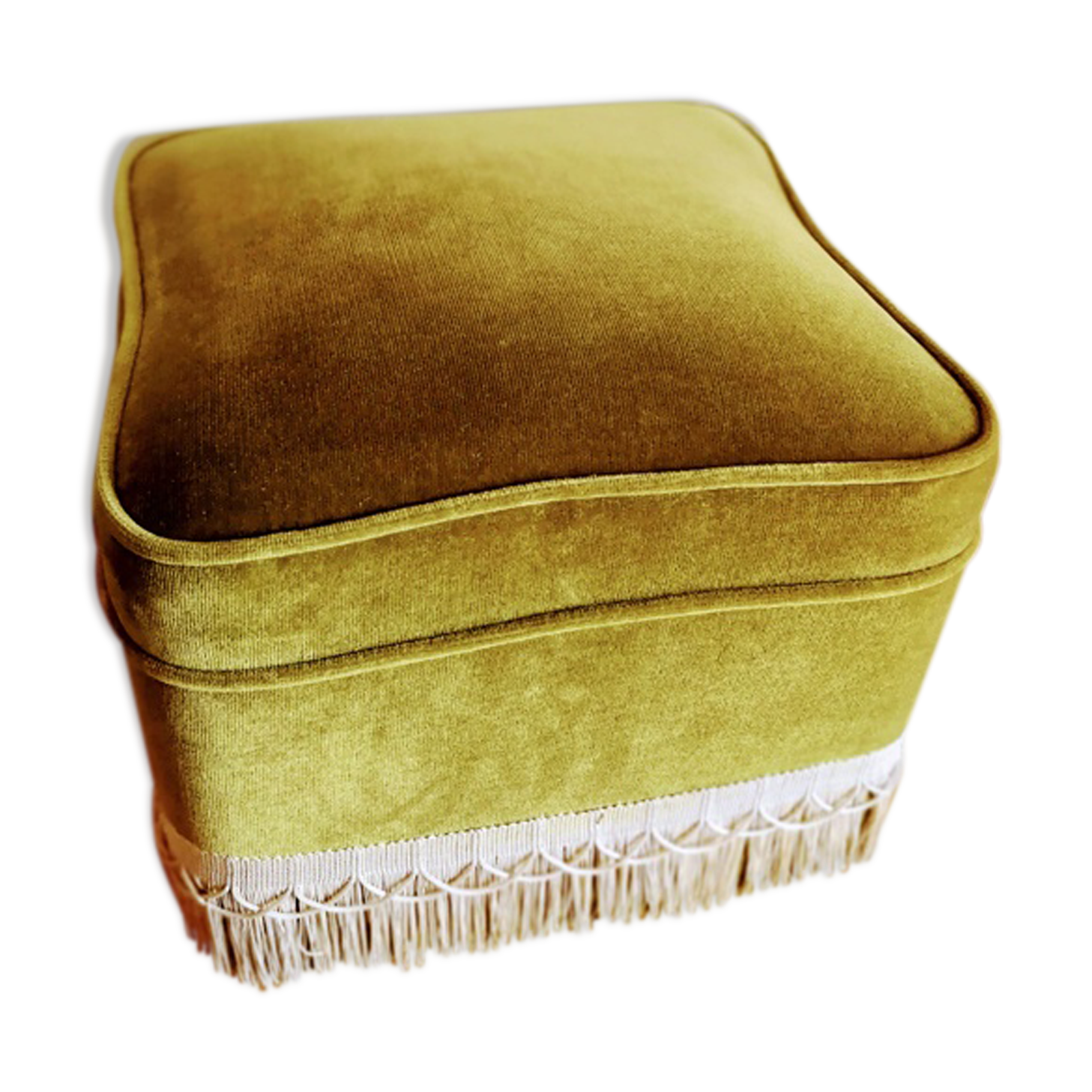 Ottoman in velvet with fringe