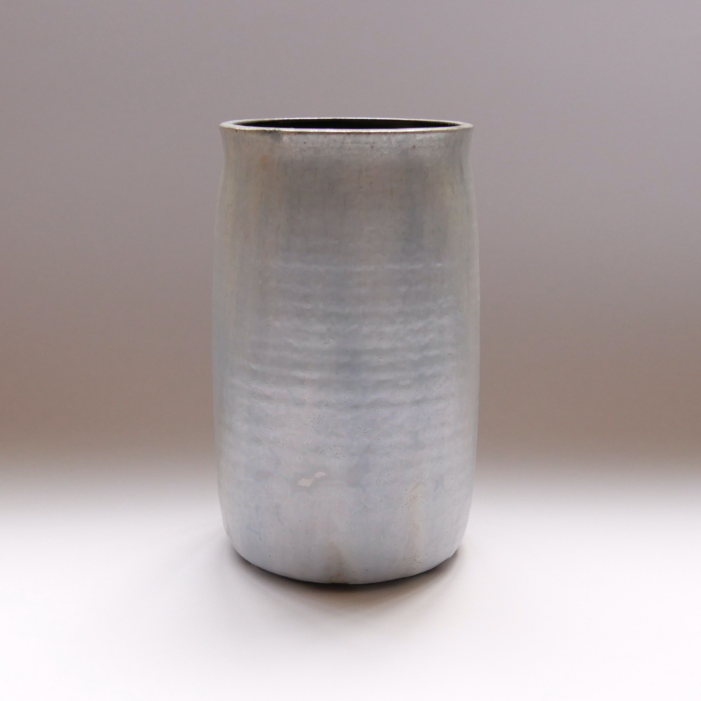 Sandstone vase - Miep Sybesma de Bay - 1990's