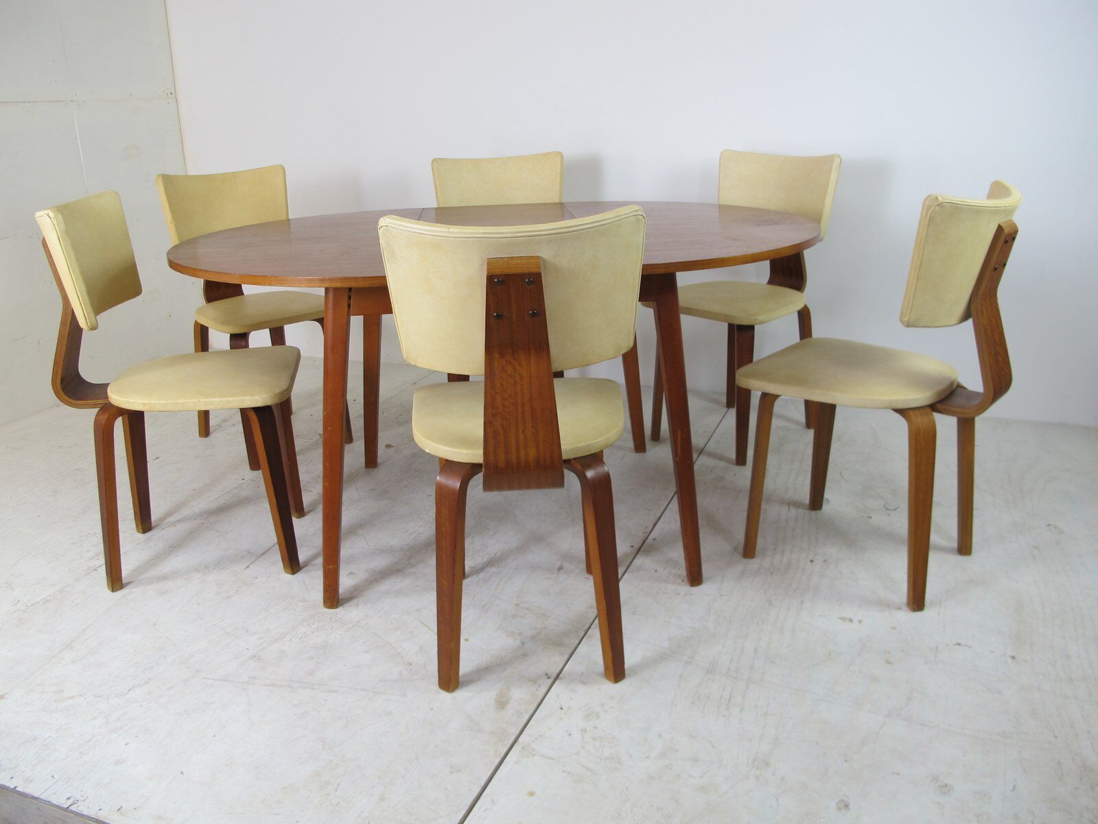 Set of 6 mid-century modernist lounge chairs in plywood - extension table by Cor Alons for Gouda den Boer