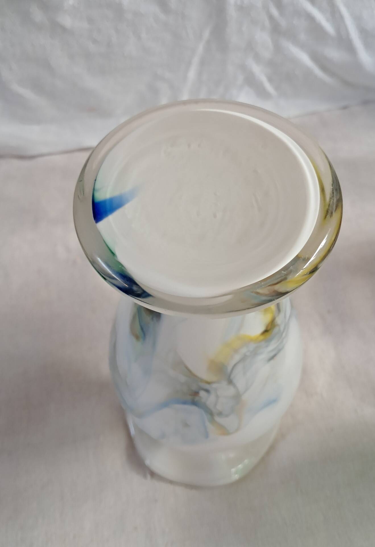 Vintage white opaline vase with marbled decoration – 1970s/1980s