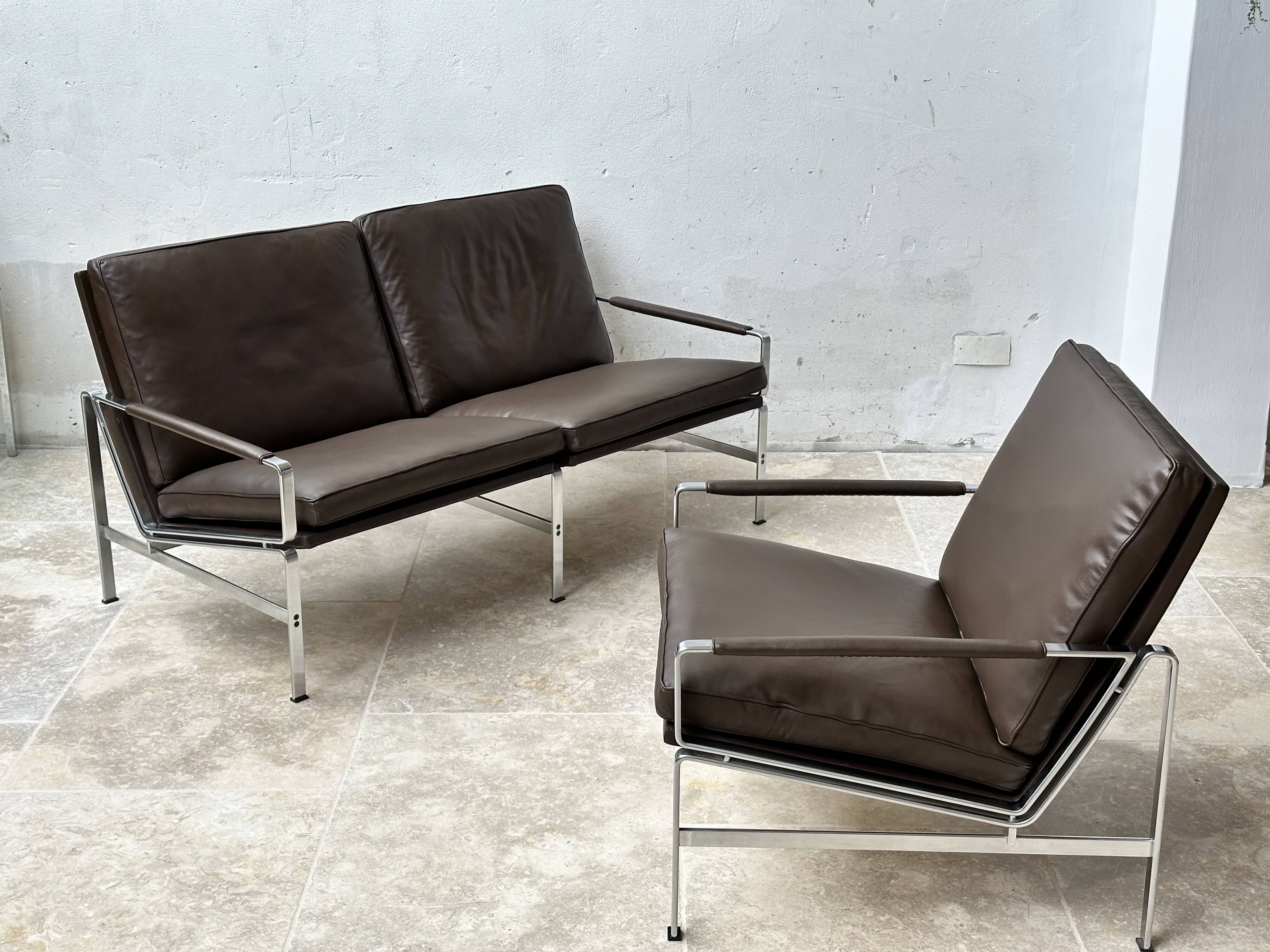 Fabricius & Kastholm SOFA and CHAIR PK6720 for KILL INTERNATIONAL