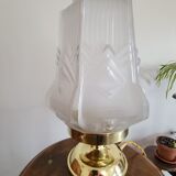 Lamp to pose with Art Deco globe