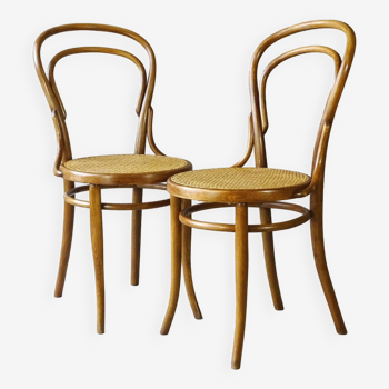 2 Chaises N°14 cannées. Kohn 1895, noyer clair