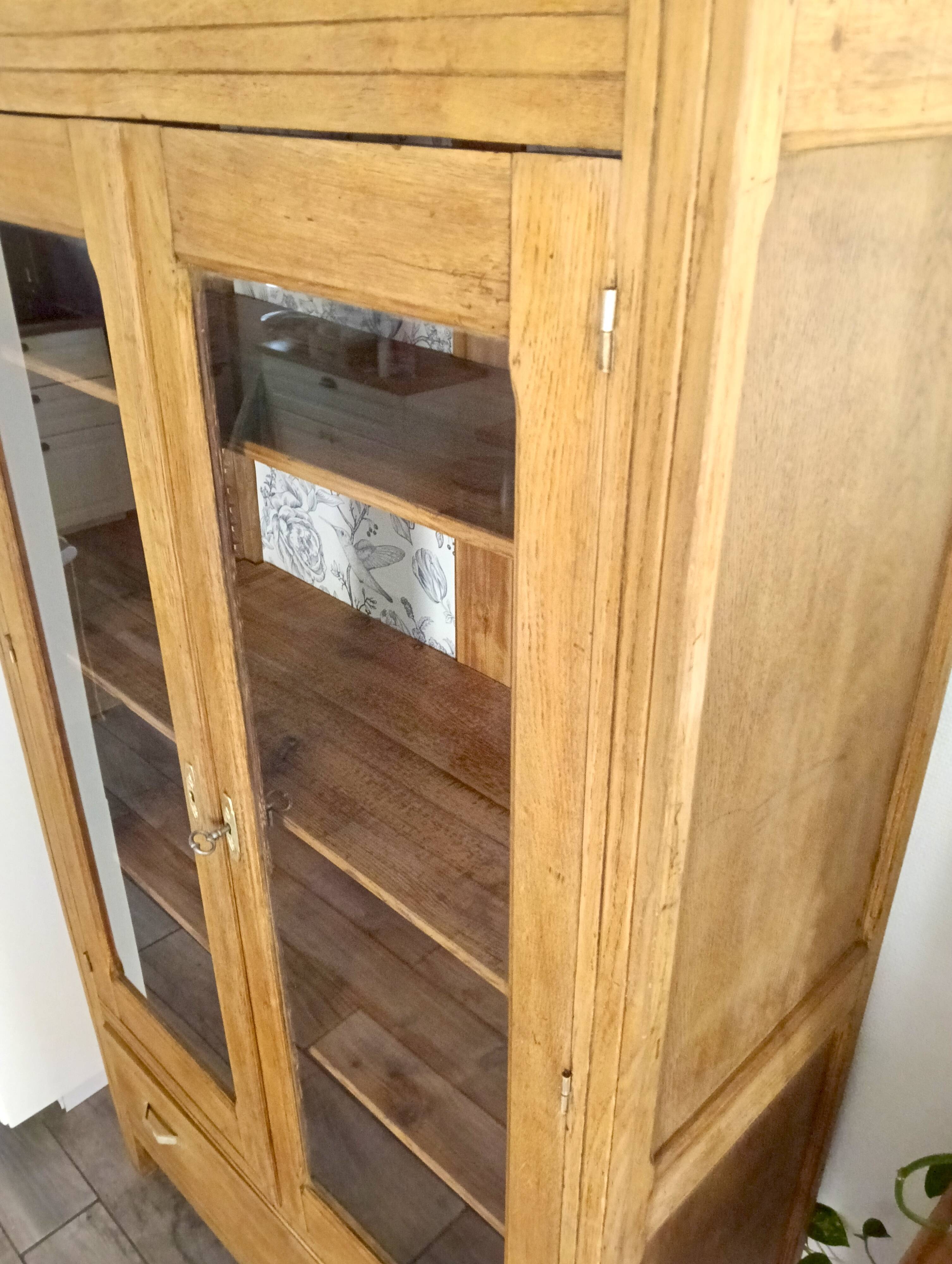Parisian display cabinet in solid oak